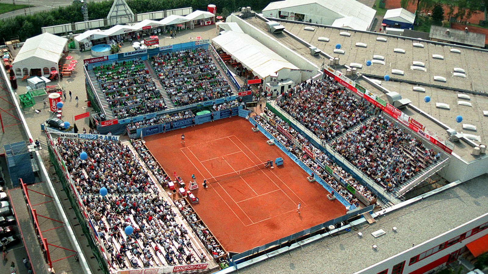 Tennis am Dach